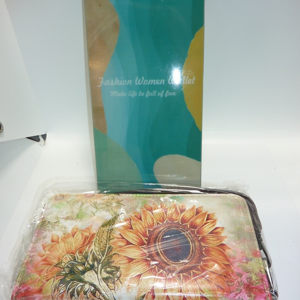 NEW Aphison Sunflower Design BIG ZIPPER AROUND WOMENS  WRISTLET WALLET RFID